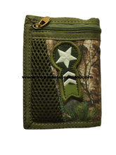 Cartera de camuflaje con galon de estrella y cadena