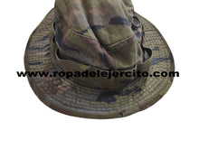 Chambergo boscoso pixelado "usado"