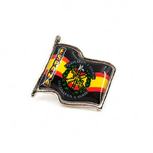 Pin Legionarios bandera ondulada
