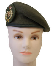 Boina ejercito de tierra kaki con escudo "Oficiales"