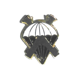 Pin bripac paracaidas blanco/negro